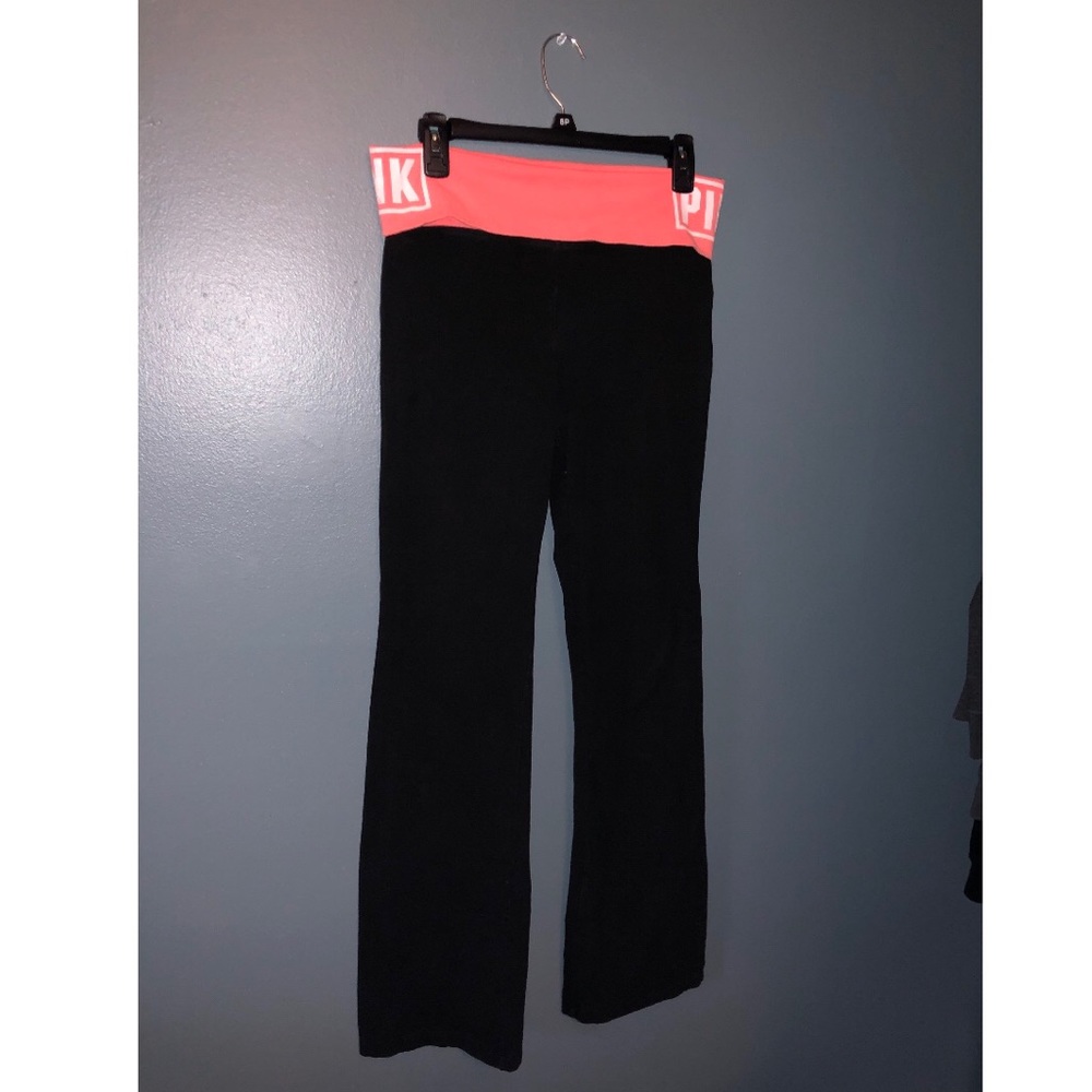 VS yoga pants